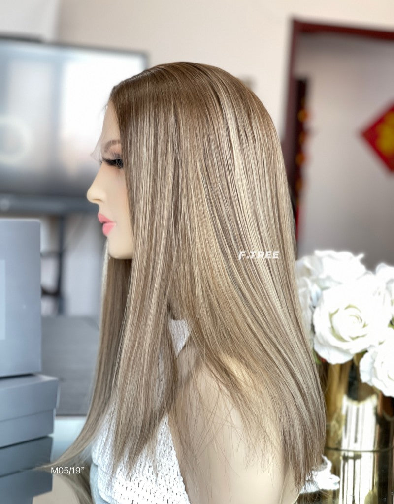 #8/10/16 Color 19inch Super Slight Layer HD Lace Top Wig